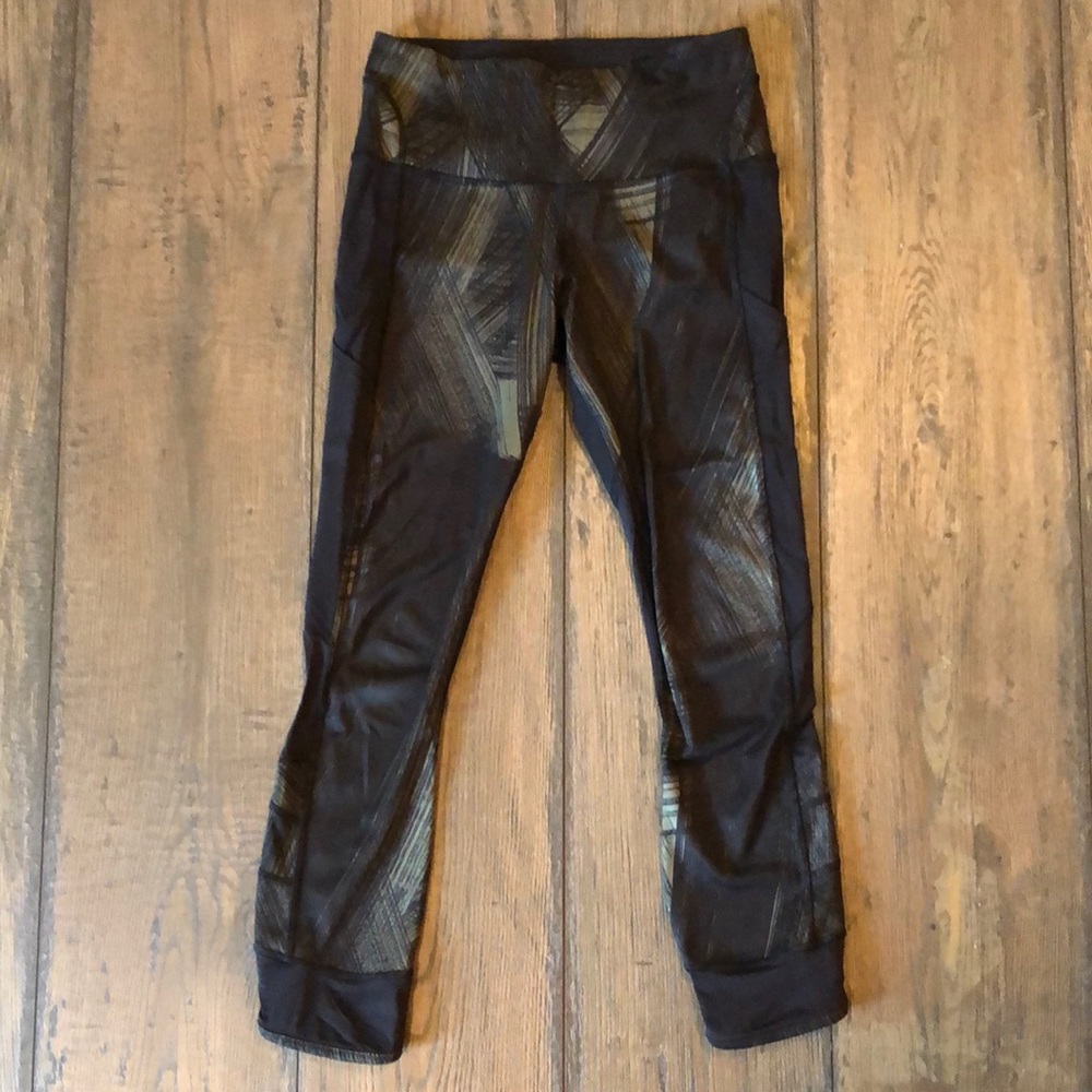 Lululemon Fresh Mesh Run Crop, size 4